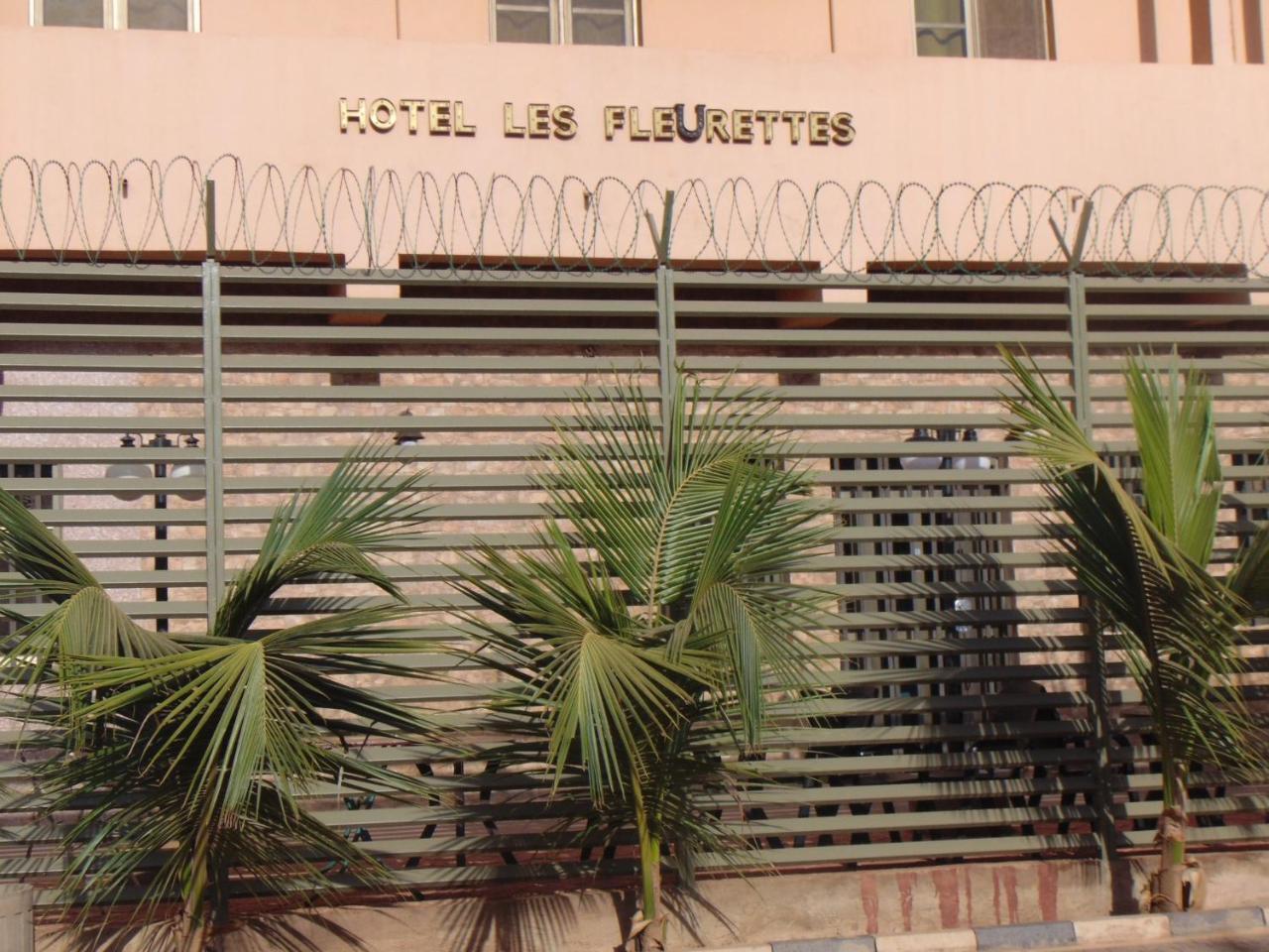 Hotel Les Fleurettes Ouagadougou Exterior photo